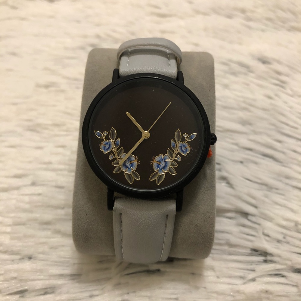 Floral Design Watch Blue/black